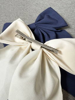 Josefin - Rosett på hårklämma